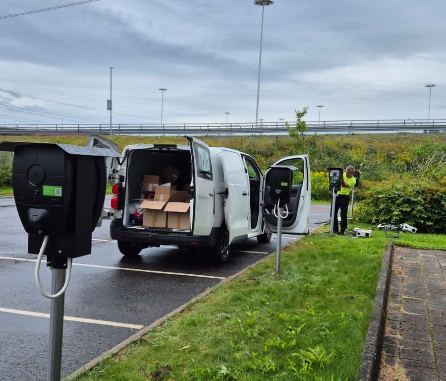 Yritysautot, kuljetuskalusto ja työkoneet sähköistyvät